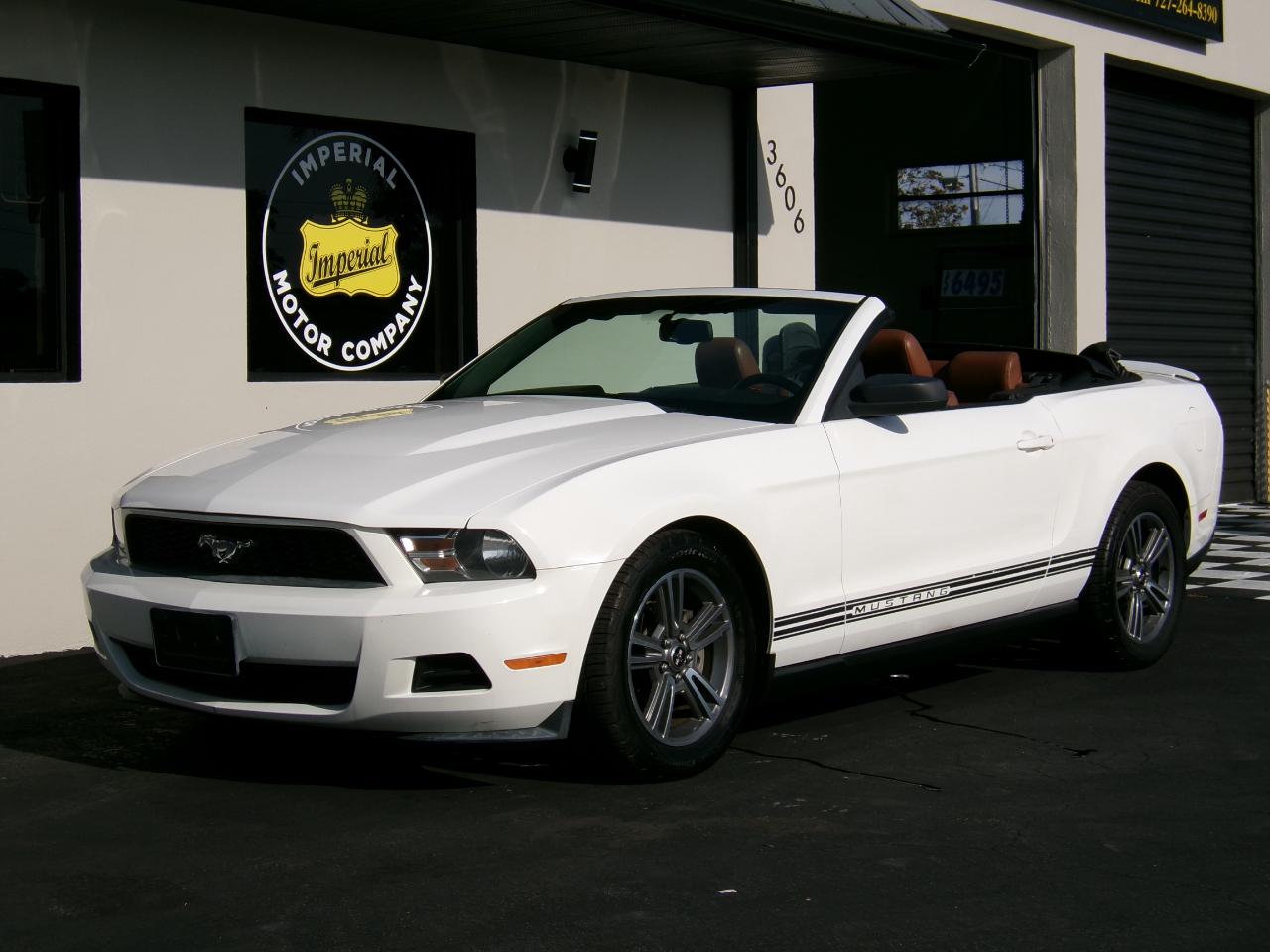 Ford Mustang V6 Convertible 2010
