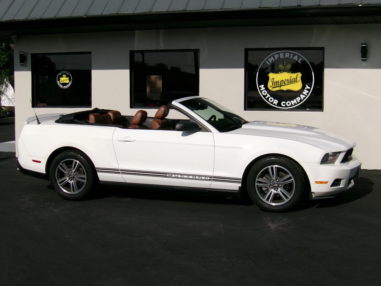 Ford Mustang V6 Convertible 2010