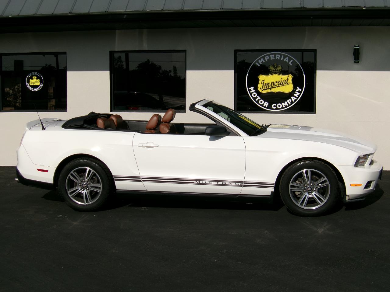 Ford Mustang V6 Convertible 2010