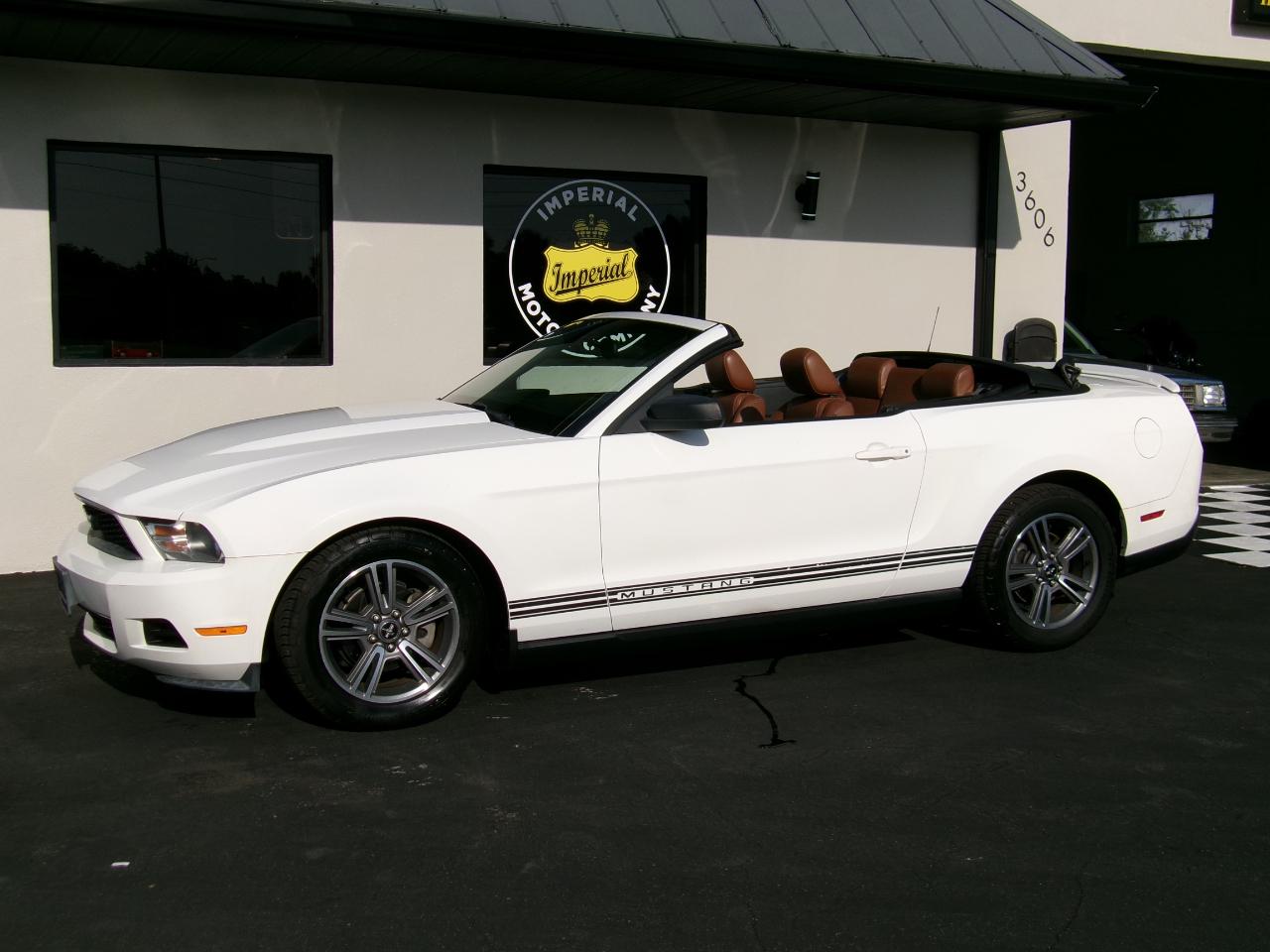 Ford Mustang V6 Convertible 2010