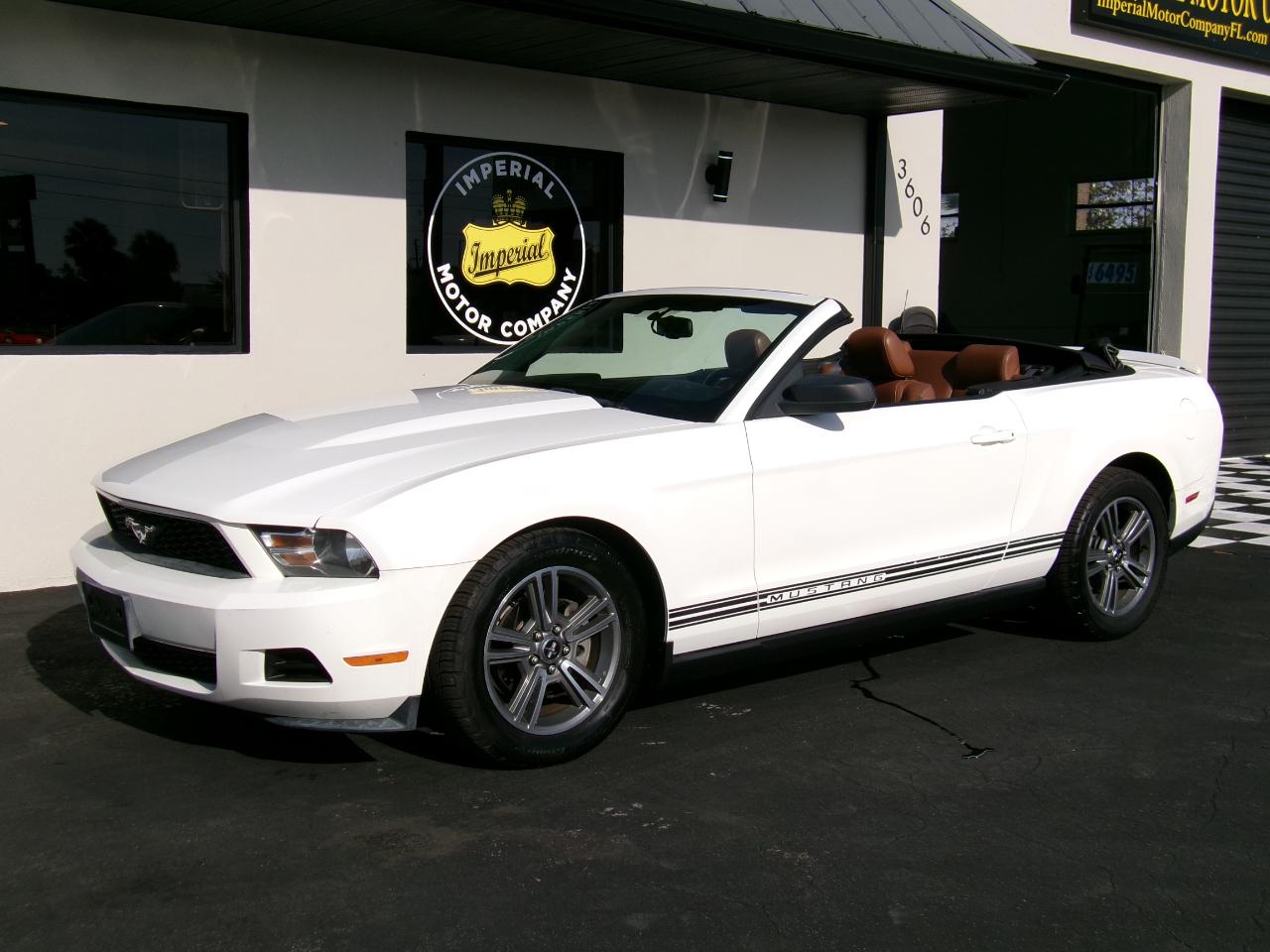 Ford Mustang V6 Convertible 2010