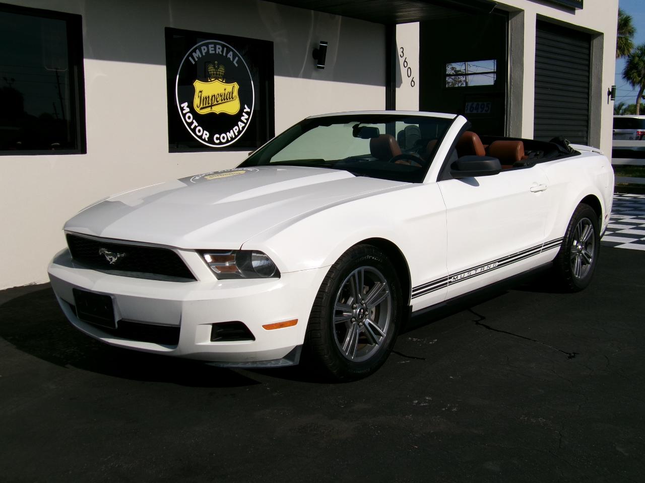 Ford Mustang V6 Convertible 2010