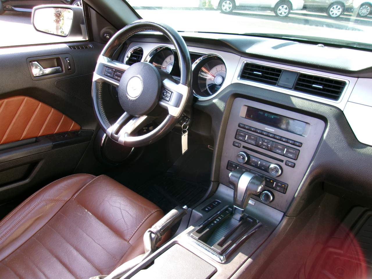 Ford Mustang V6 Convertible 2010