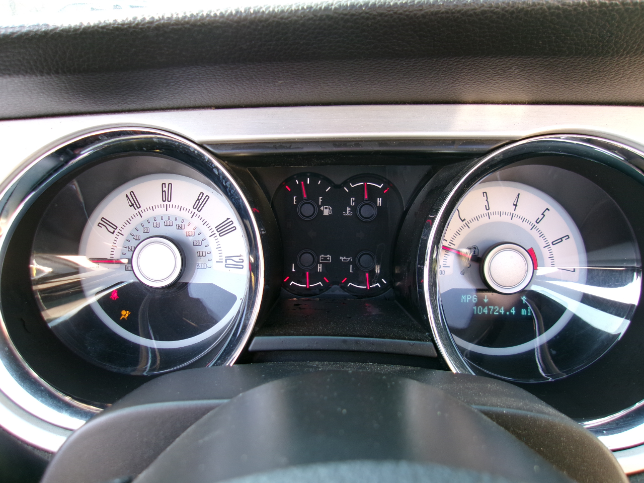 Ford Mustang V6 Convertible 2010