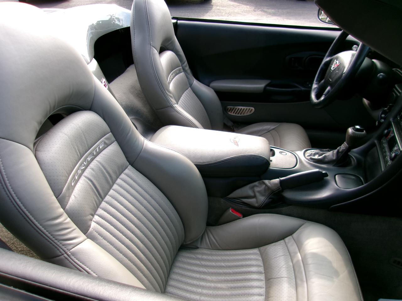 Chevrolet Corvette Convertible 2003