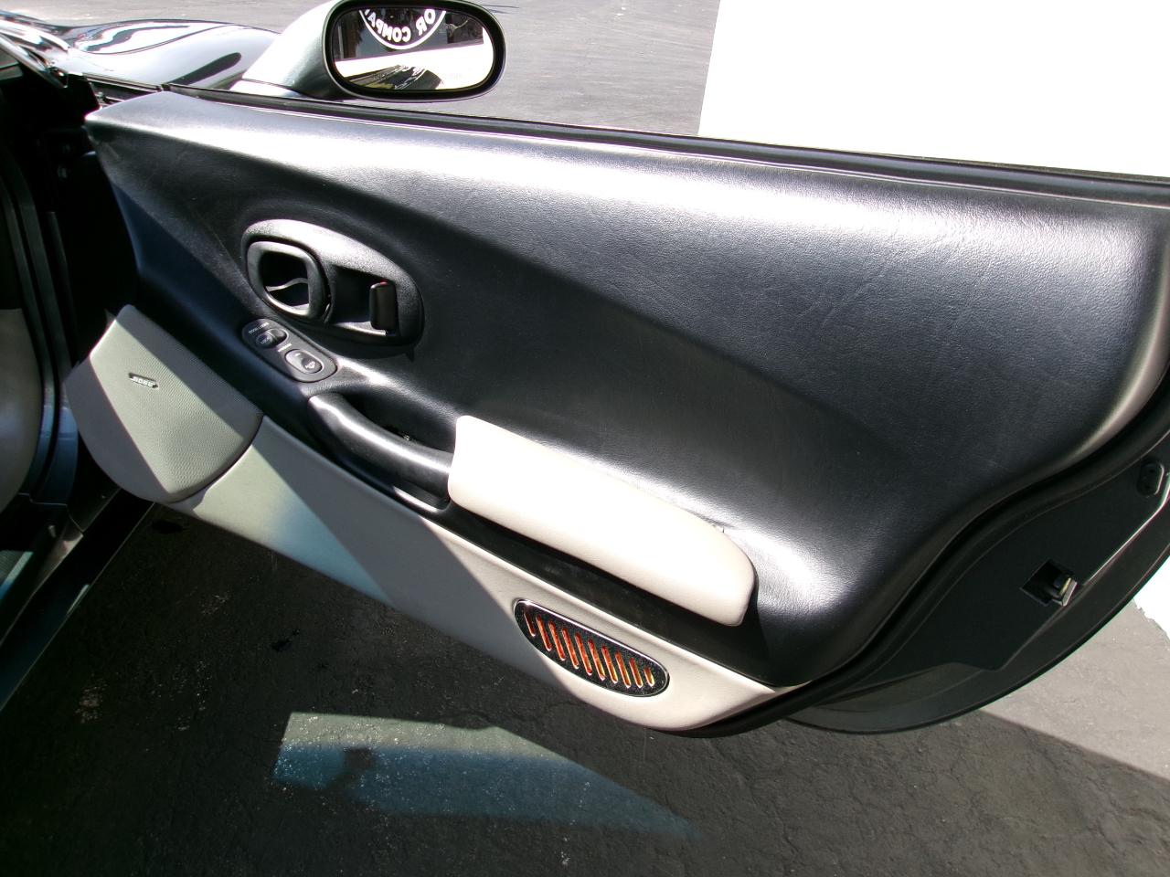 Chevrolet Corvette Convertible 2003