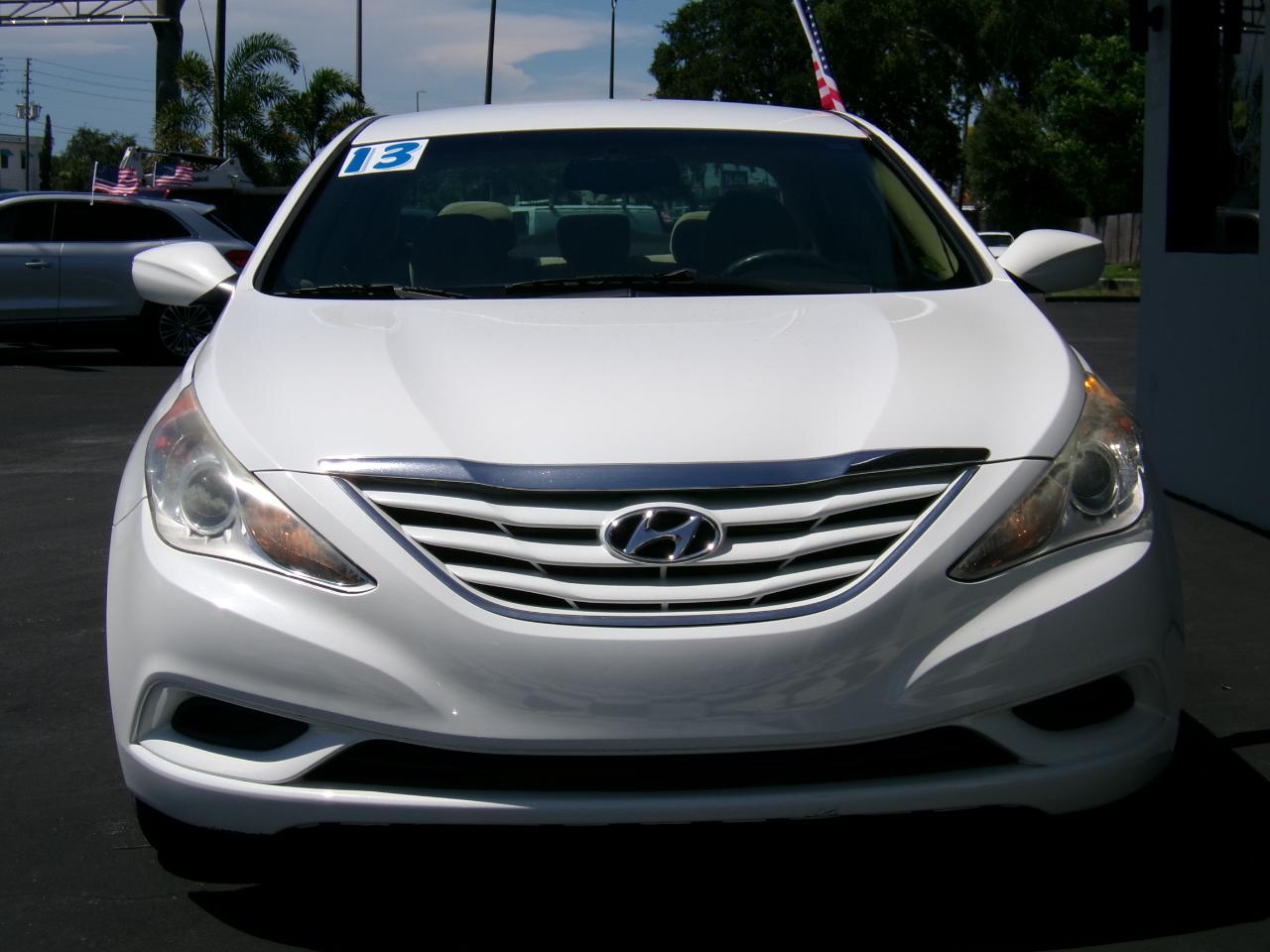 Hyundai Sonata GLS 2013