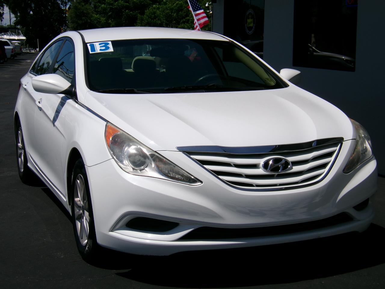 Hyundai Sonata GLS 2013