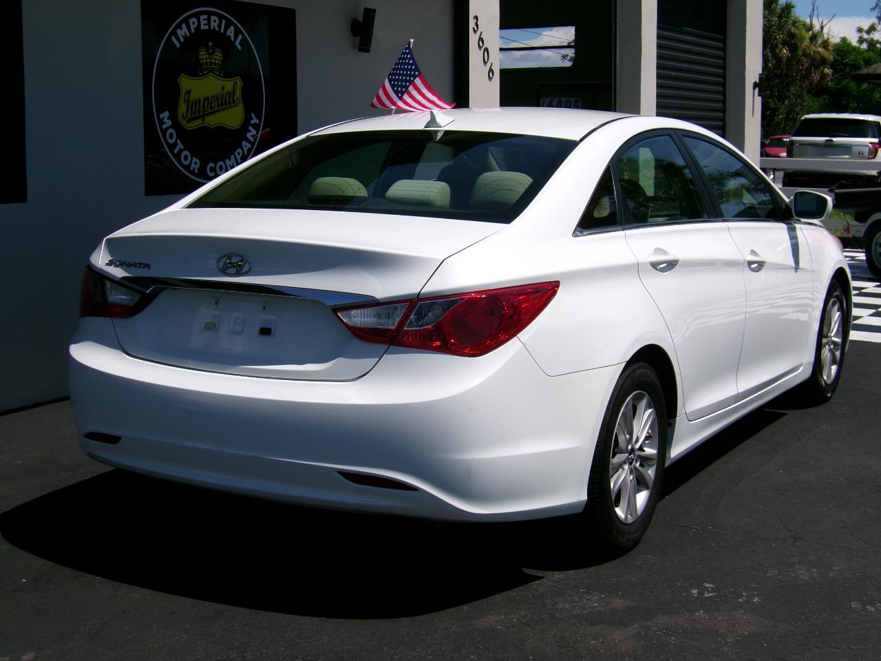 Hyundai Sonata GLS 2013