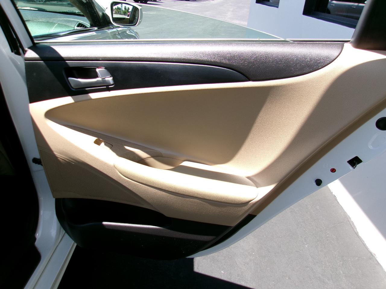 Hyundai Sonata GLS 2013