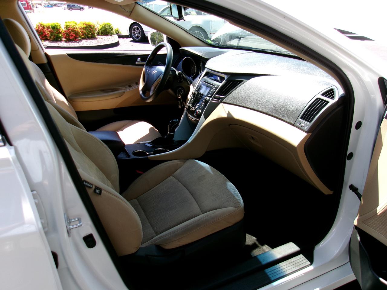 Hyundai Sonata GLS 2013