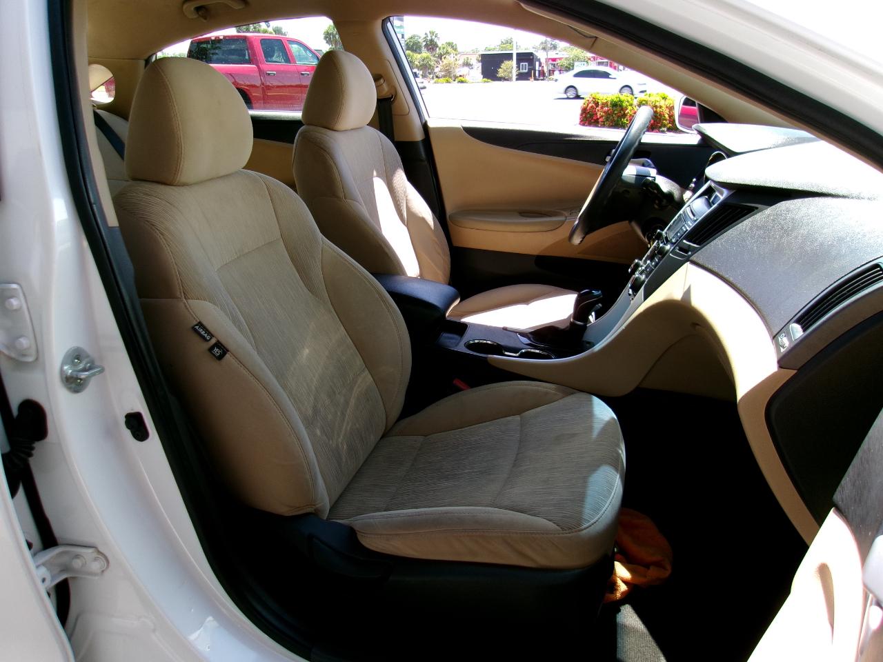 Hyundai Sonata GLS 2013