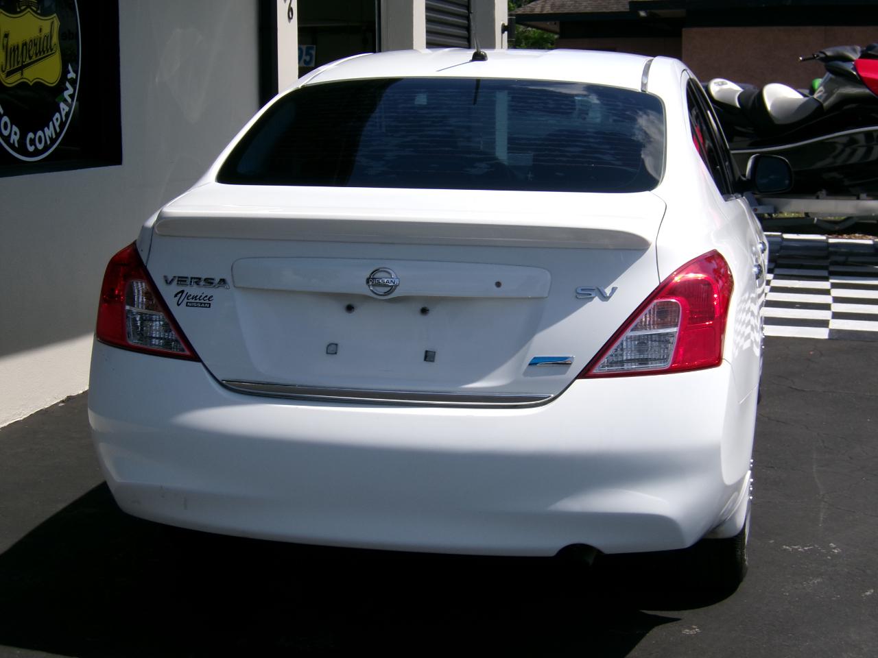 Nissan Versa 1.6 SV Sedan 2012