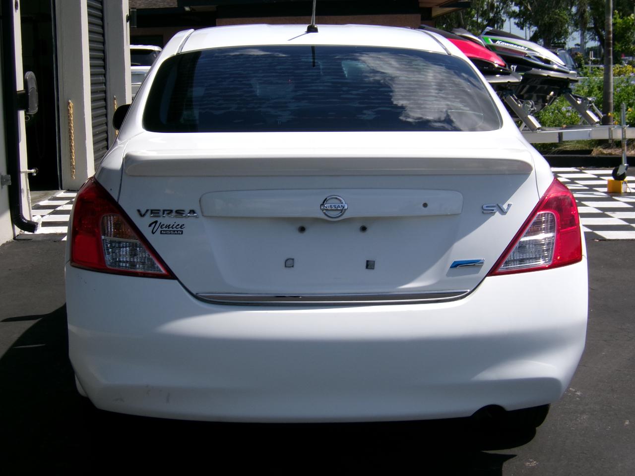 Nissan Versa 1.6 SV Sedan 2012