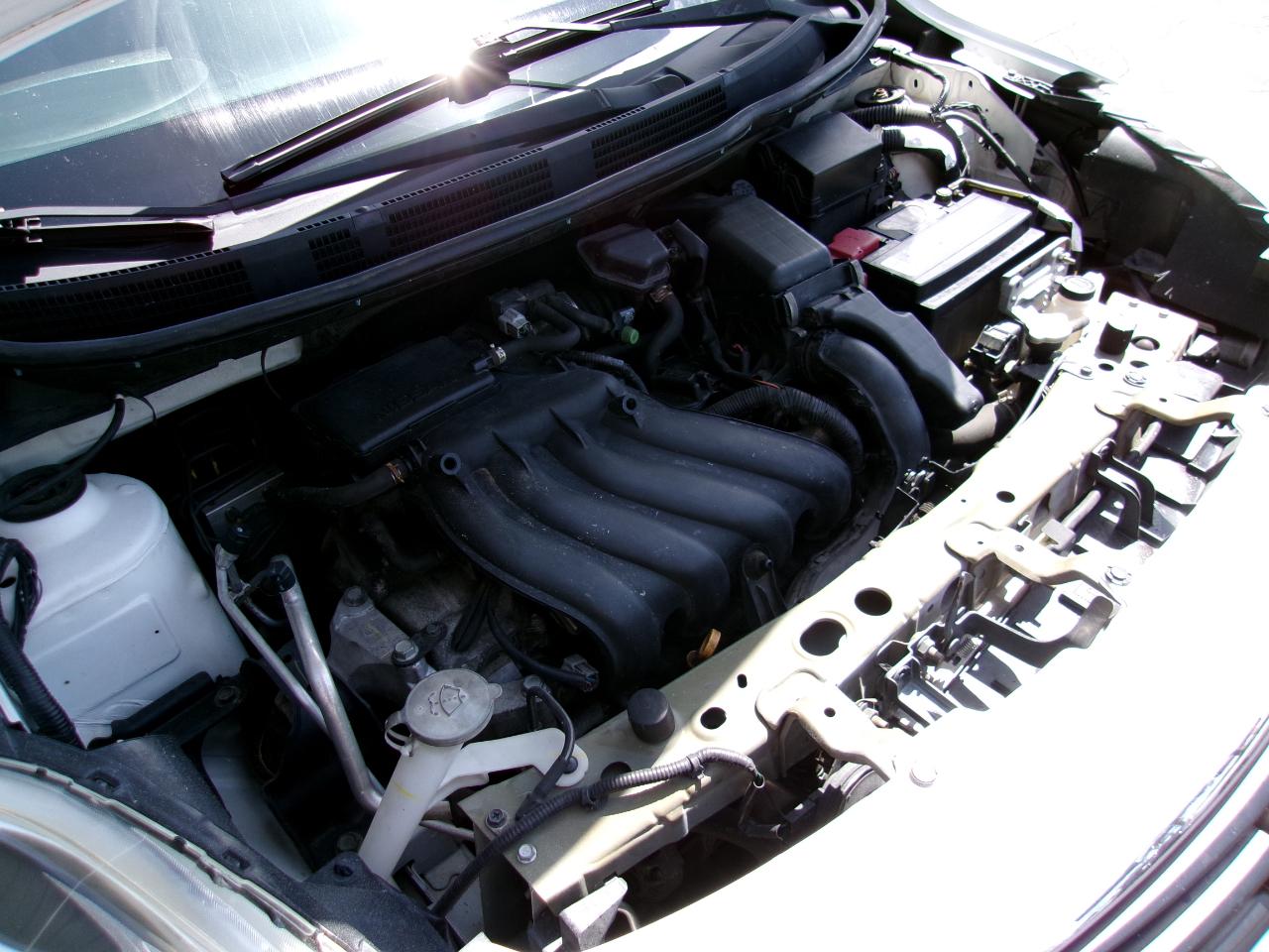 Nissan Versa 1.6 SV Sedan 2012