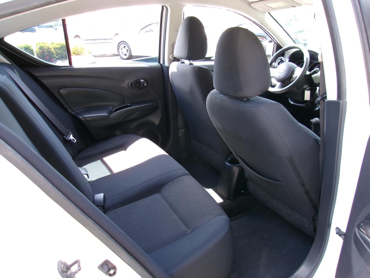 Nissan Versa 1.6 SV Sedan 2012