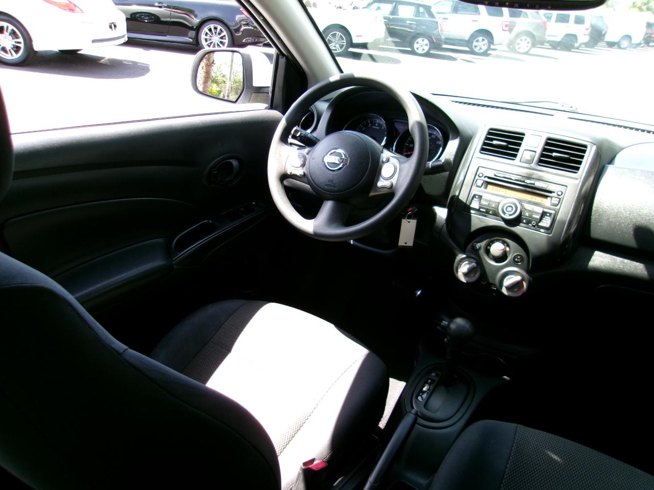 Nissan Versa 1.6 SV Sedan 2012