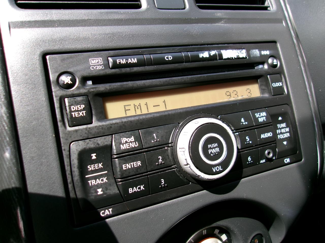 Nissan Versa 1.6 SV Sedan 2012