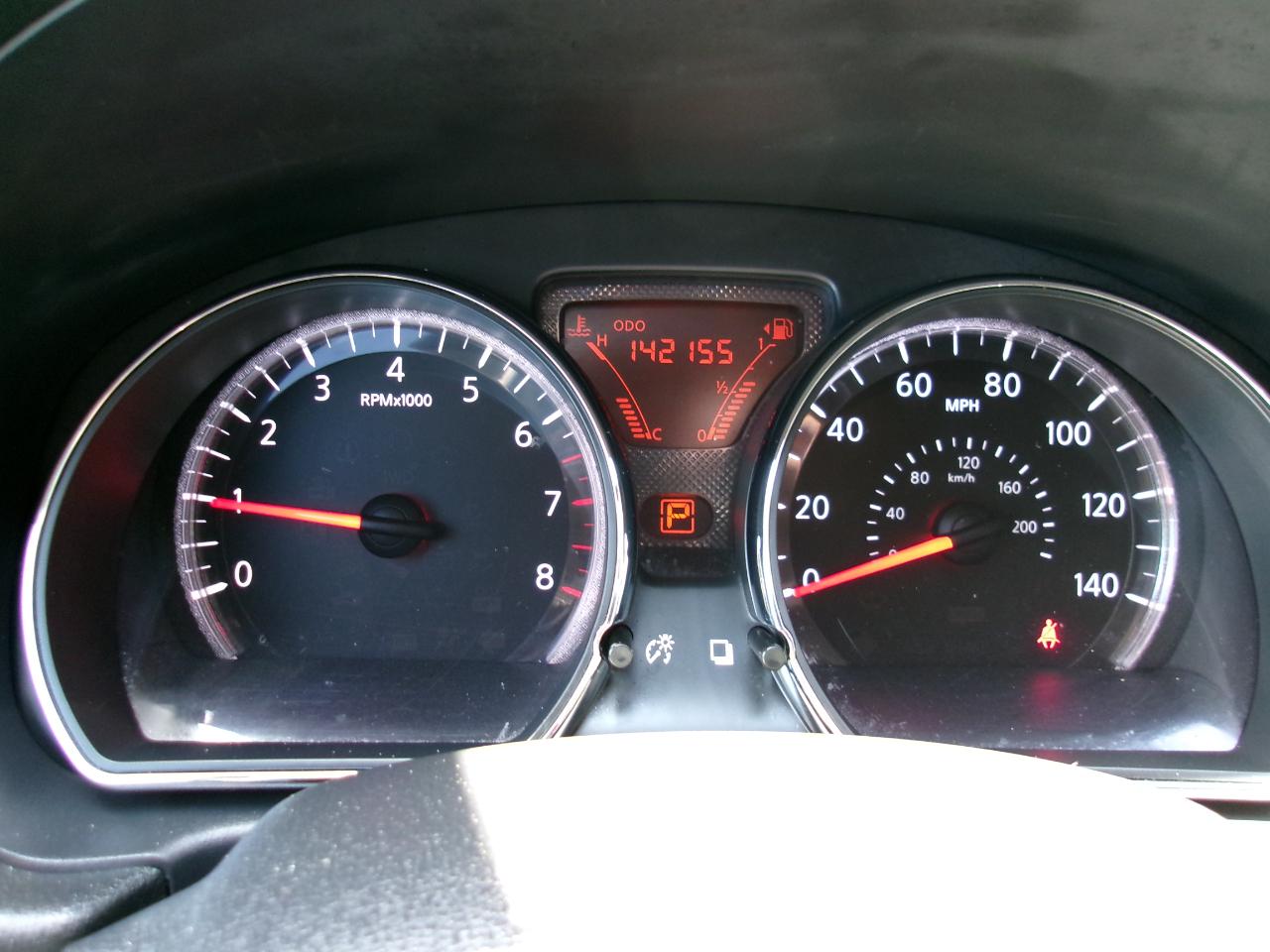 Nissan Versa 1.6 SV Sedan 2012