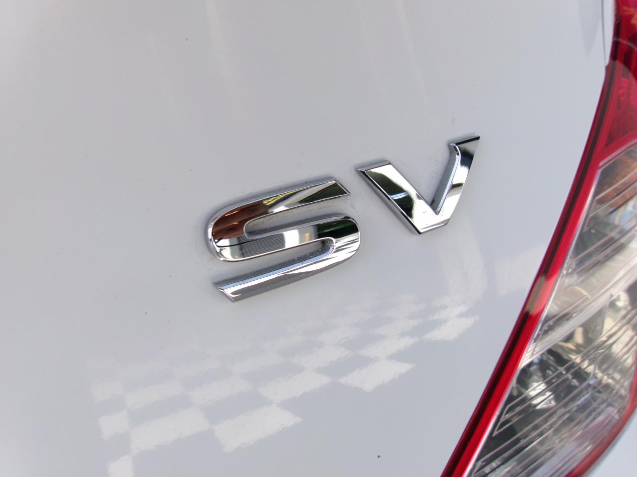 Nissan Versa 1.6 SV Sedan 2012