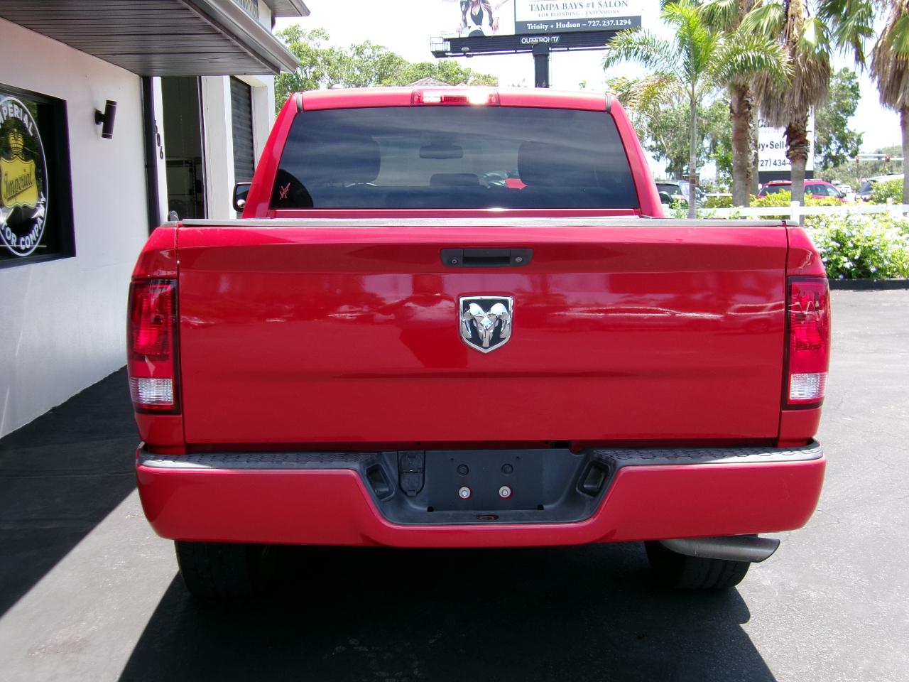 RAM 1500 Express 4x2 Crew Cab 5'7" Box 2015