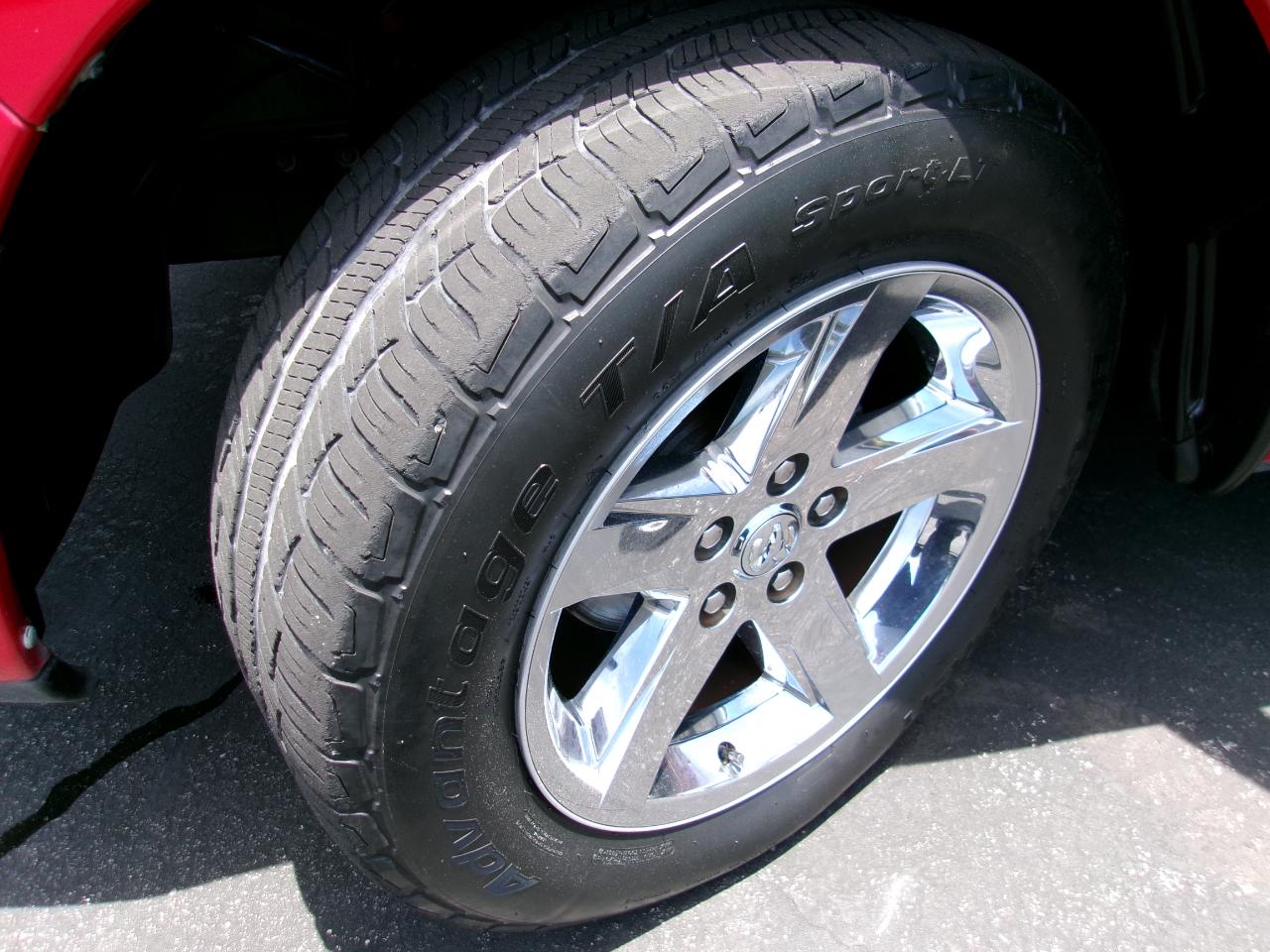 RAM 1500 Express 4x2 Crew Cab 5'7" Box 2015