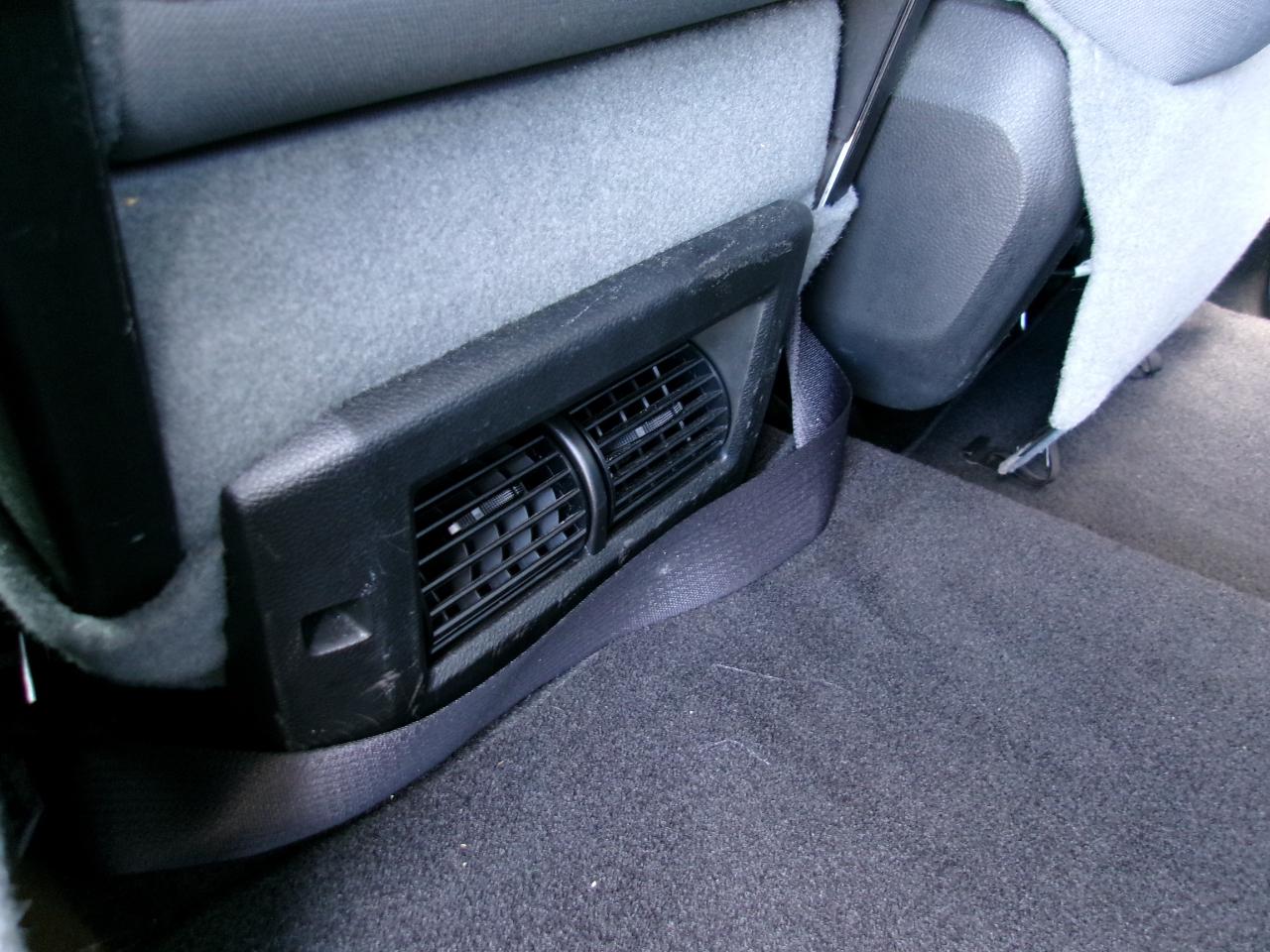 RAM 1500 Express 4x2 Crew Cab 5'7" Box 2015