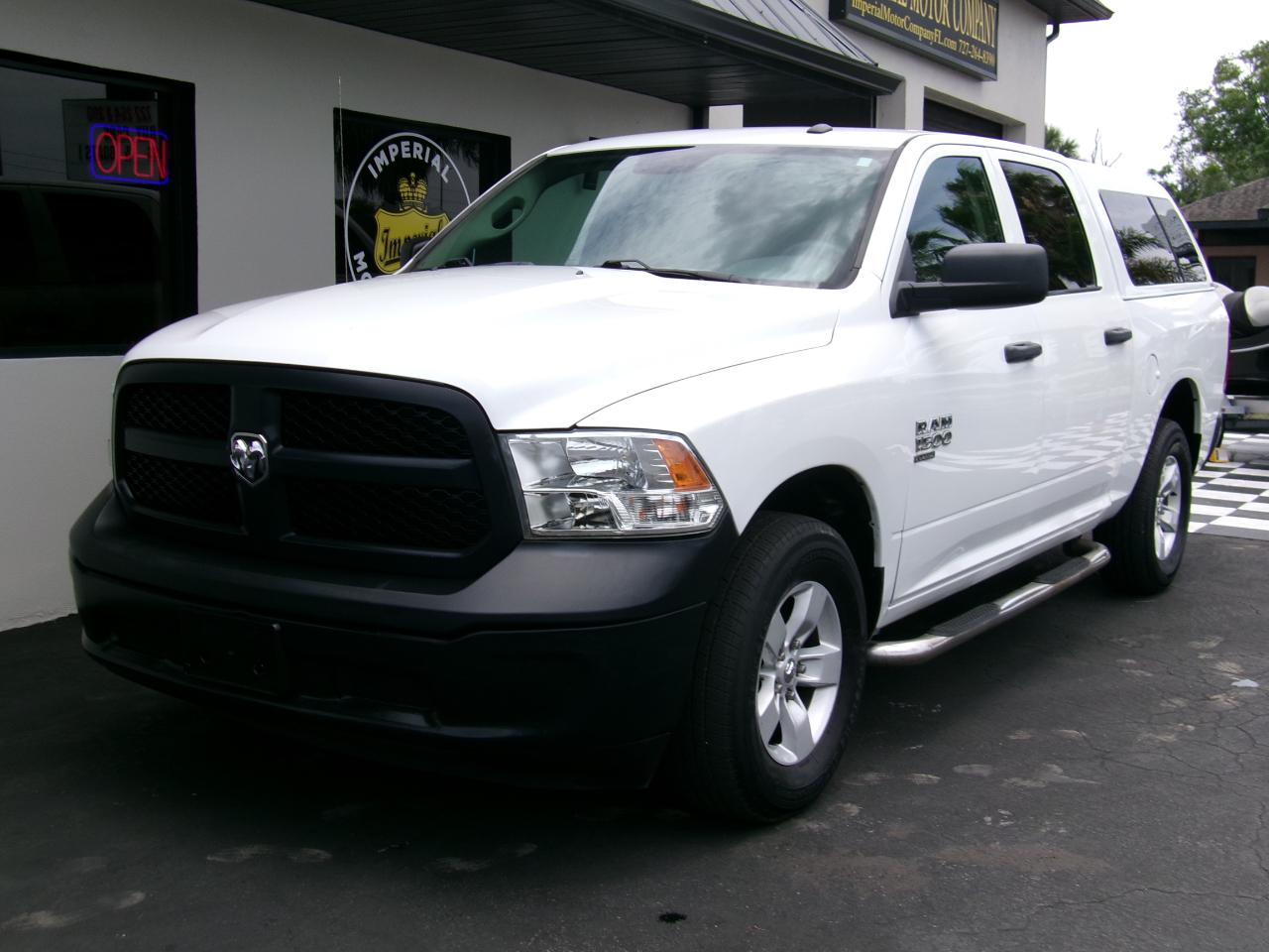 RAM 1500 Classic Tradesman Crew Cab SWB 4WD 2019