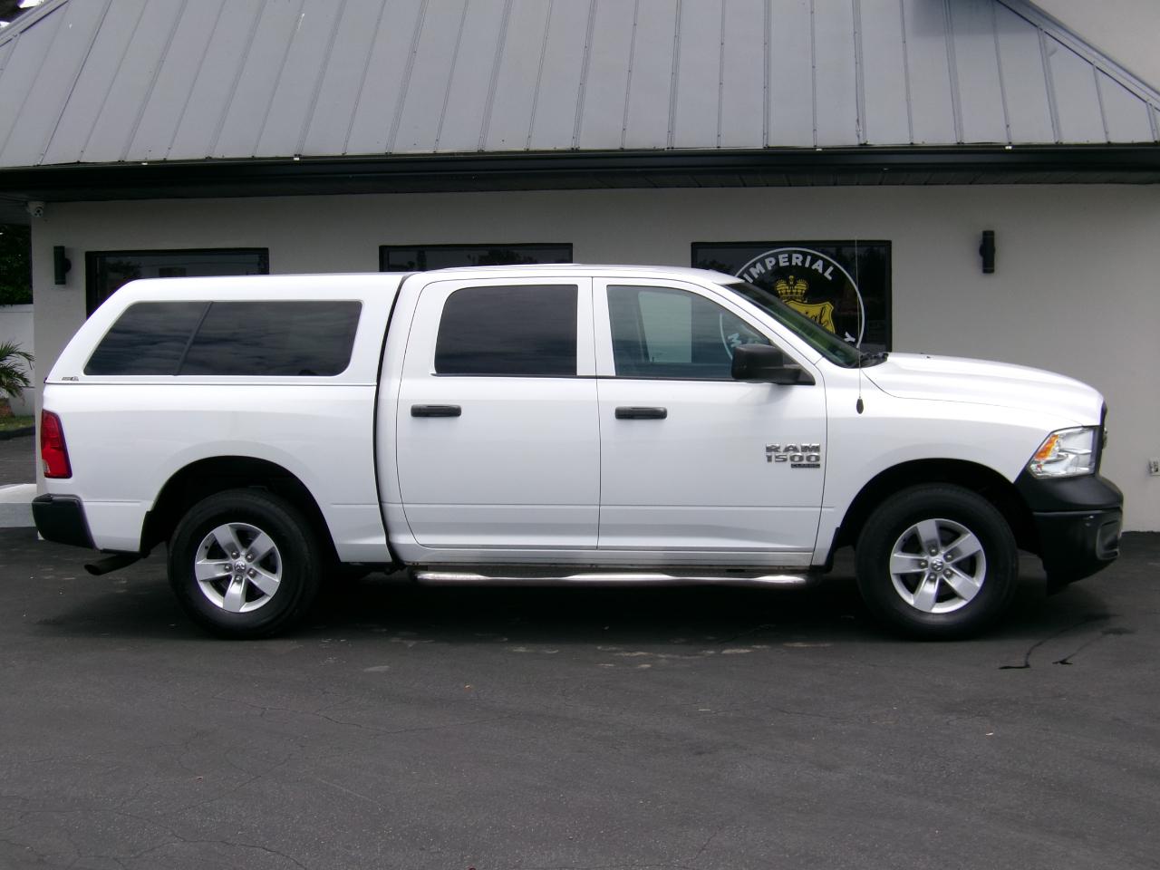 RAM 1500 Classic Tradesman Crew Cab SWB 4WD 2019