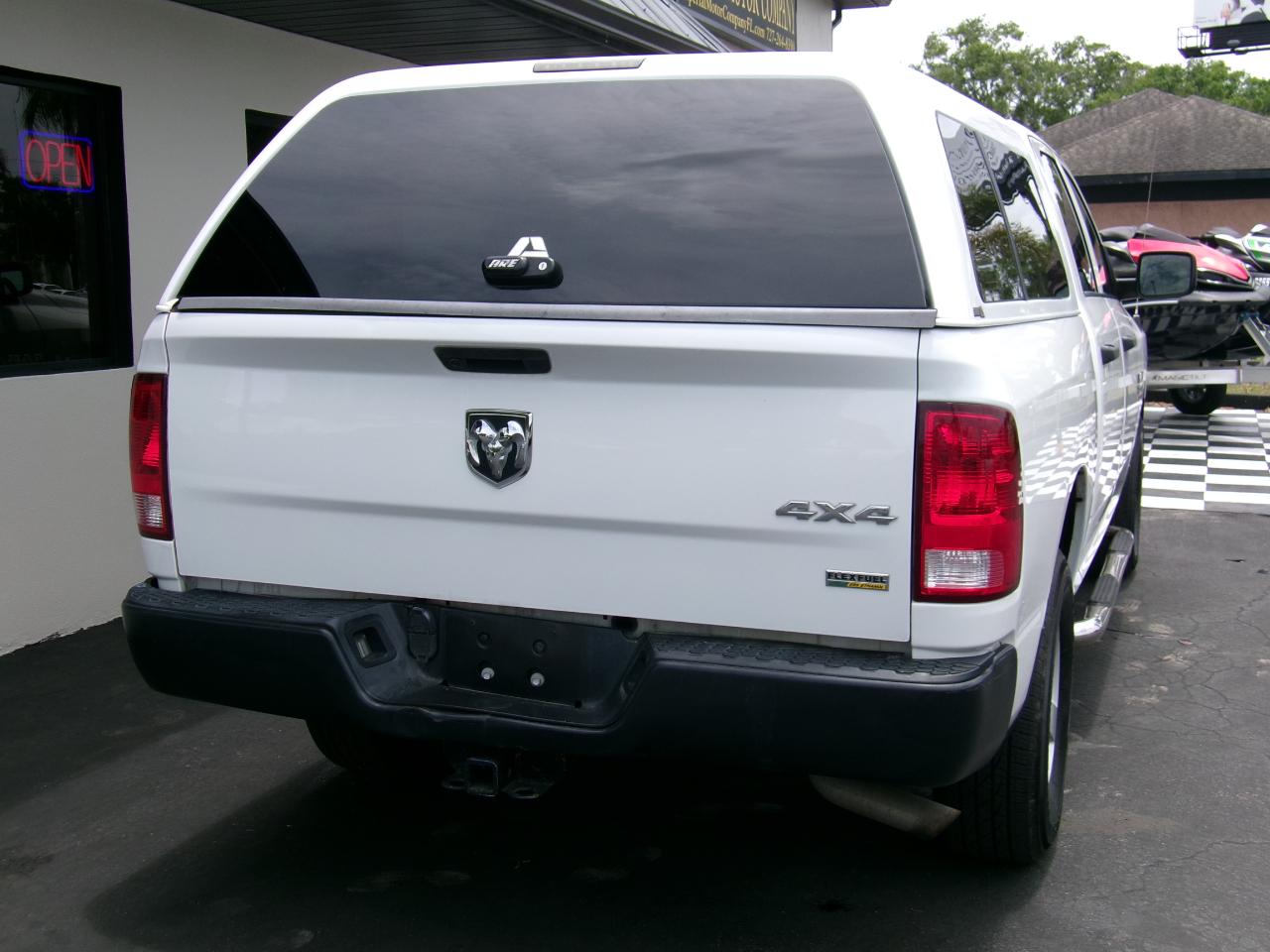 RAM 1500 Classic Tradesman Crew Cab SWB 4WD 2019