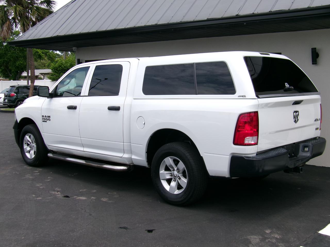 RAM 1500 Classic Tradesman Crew Cab SWB 4WD 2019
