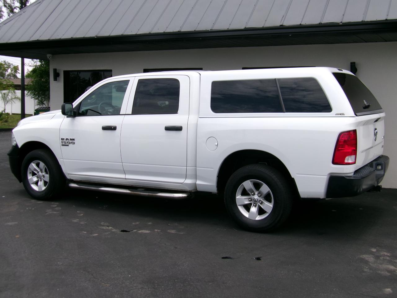 RAM 1500 Classic Tradesman Crew Cab SWB 4WD 2019
