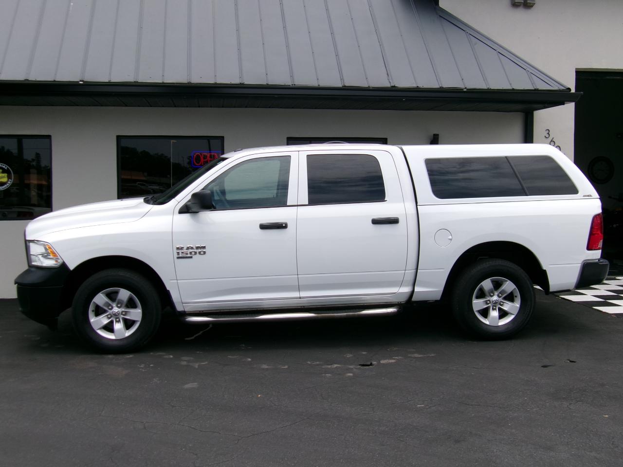 RAM 1500 Classic Tradesman Crew Cab SWB 4WD 2019