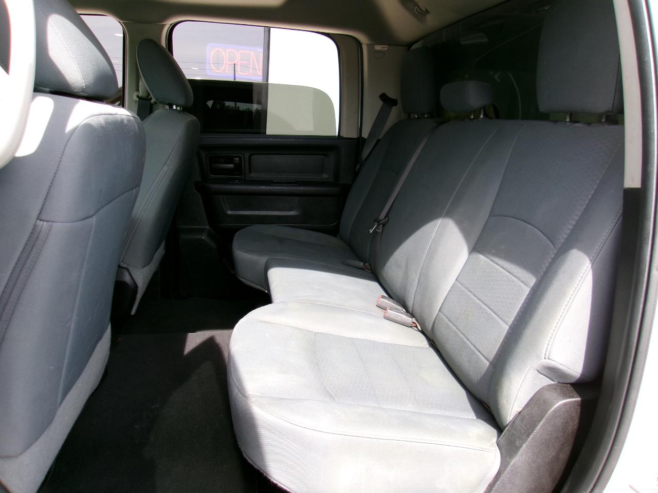RAM 1500 Classic Tradesman Crew Cab SWB 4WD 2019