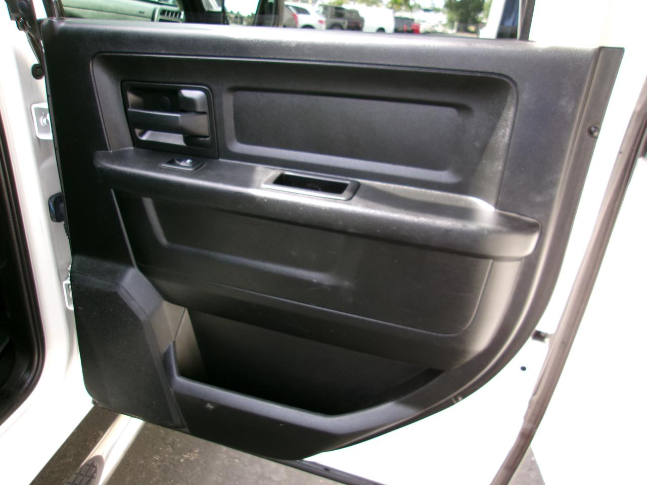 RAM 1500 Classic Tradesman Crew Cab SWB 4WD 2019