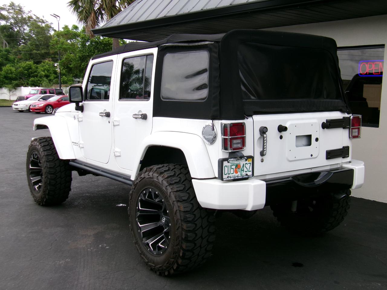 Jeep Wrangler Unlimited Sport 4WD 2014
