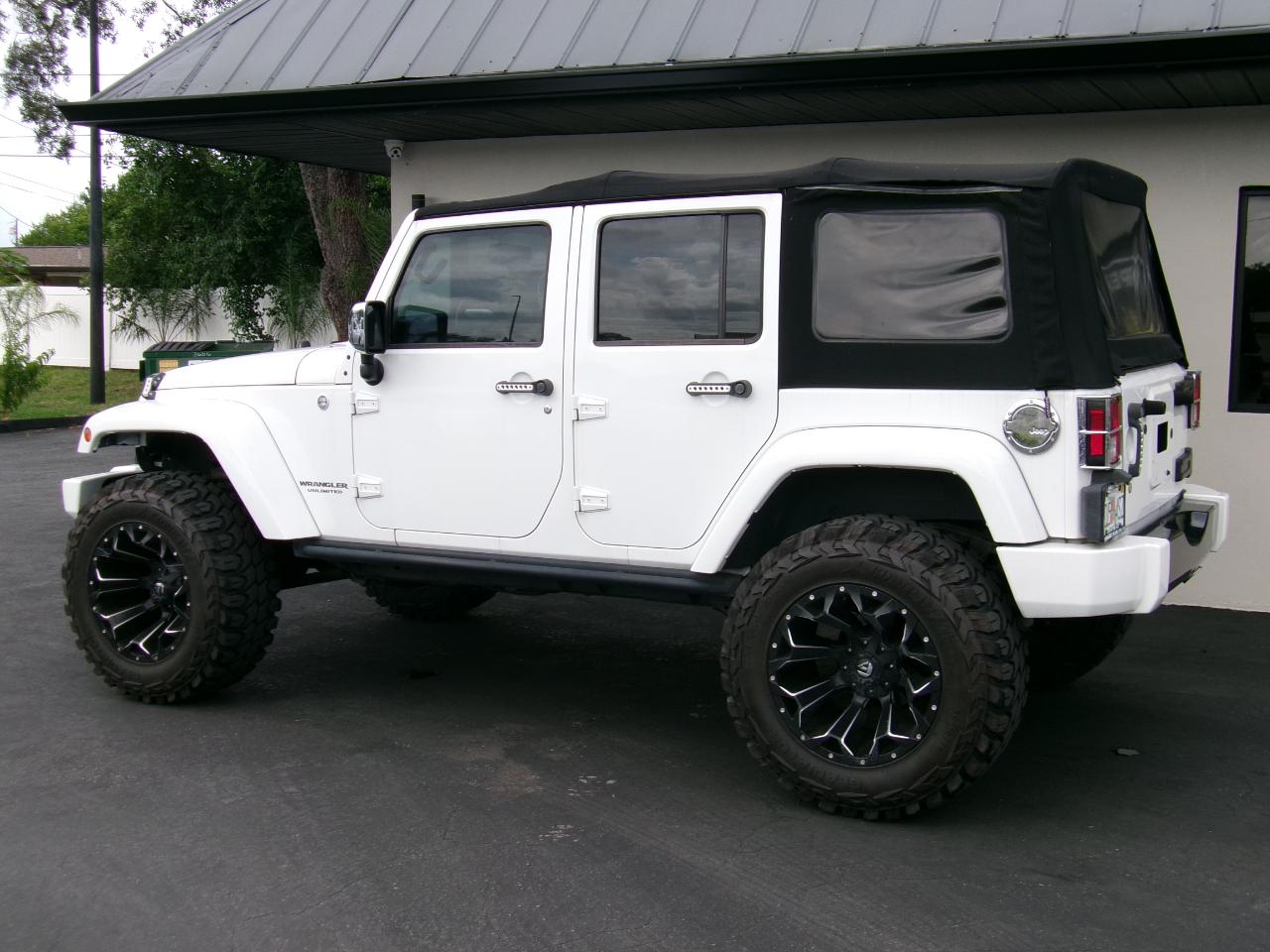 Jeep Wrangler Unlimited Sport 4WD 2014