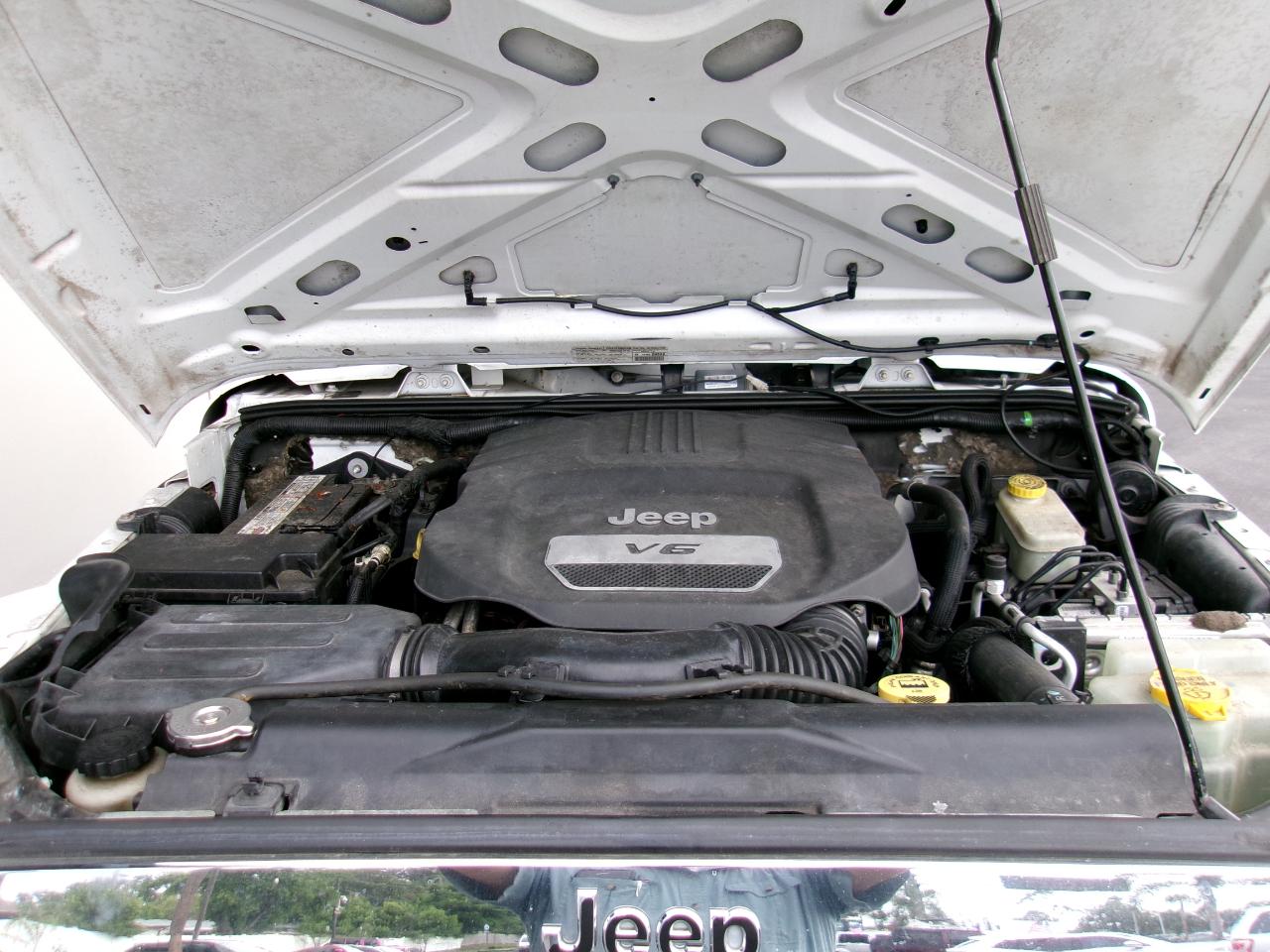 Jeep Wrangler Unlimited Sport 4WD 2014