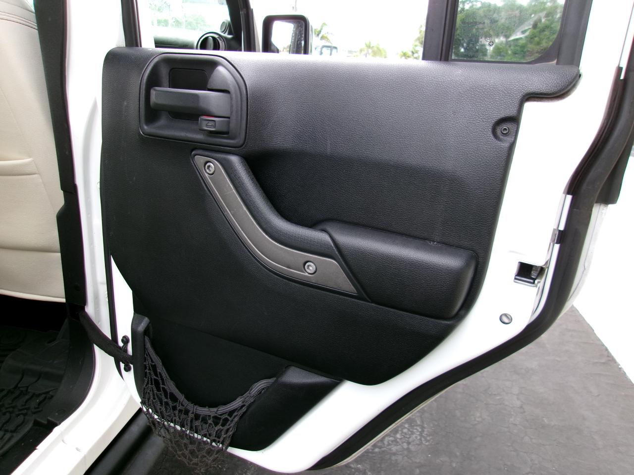 Jeep Wrangler Unlimited Sport 4WD 2014