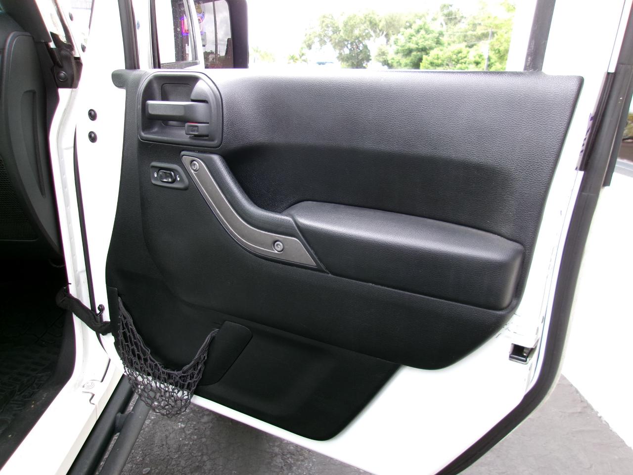Jeep Wrangler Unlimited Sport 4WD 2014