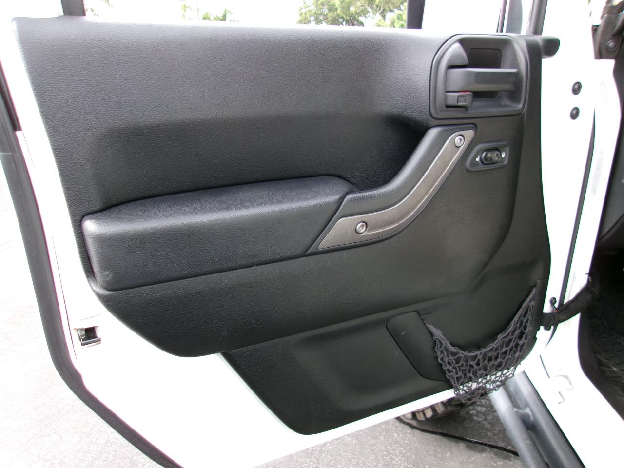 Jeep Wrangler Unlimited Sport 4WD 2014