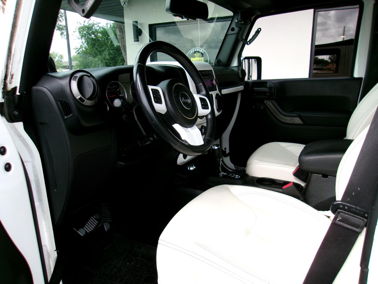 Jeep Wrangler Unlimited Sport 4WD 2014