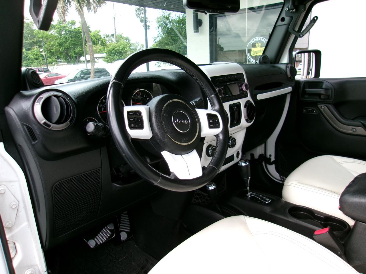 Jeep Wrangler Unlimited Sport 4WD 2014