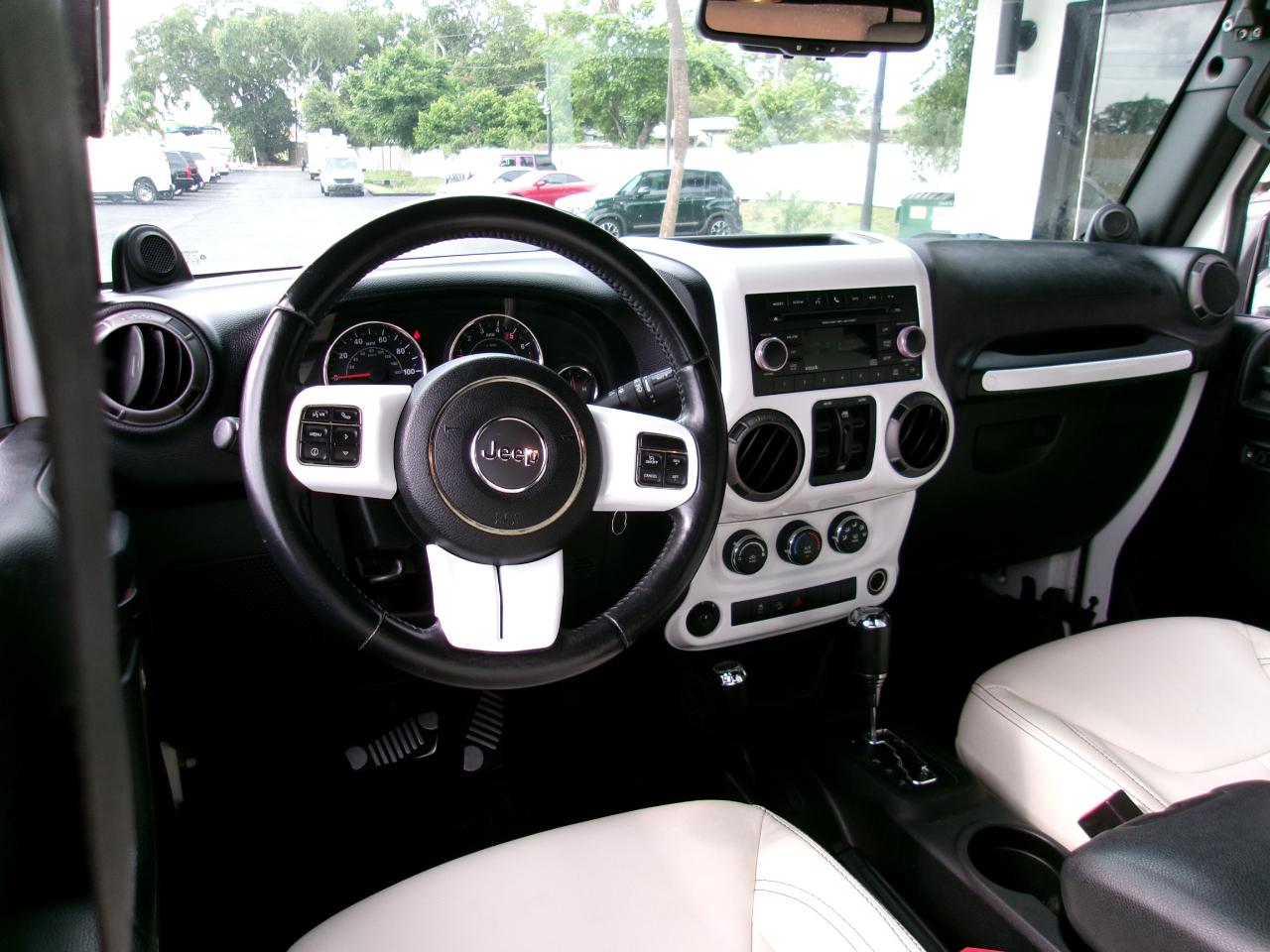 Jeep Wrangler Unlimited Sport 4WD 2014