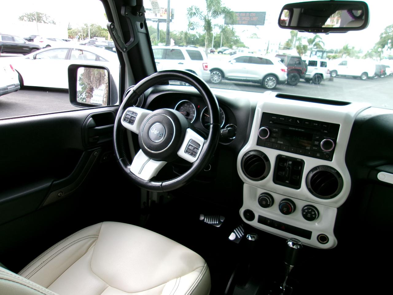 Jeep Wrangler Unlimited Sport 4WD 2014