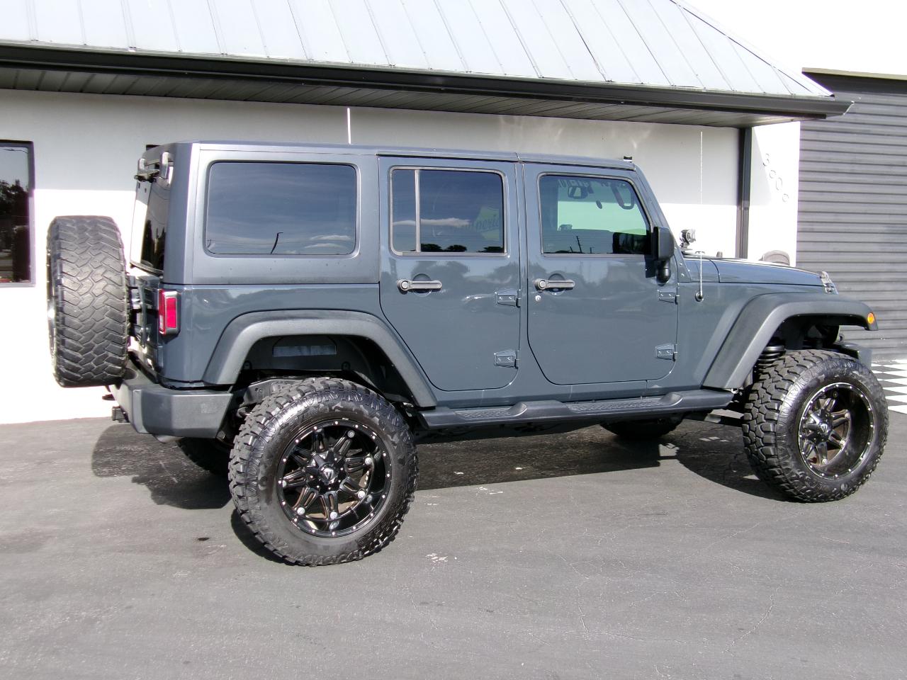 Jeep Wrangler Unlimited Sport 4WD 2017