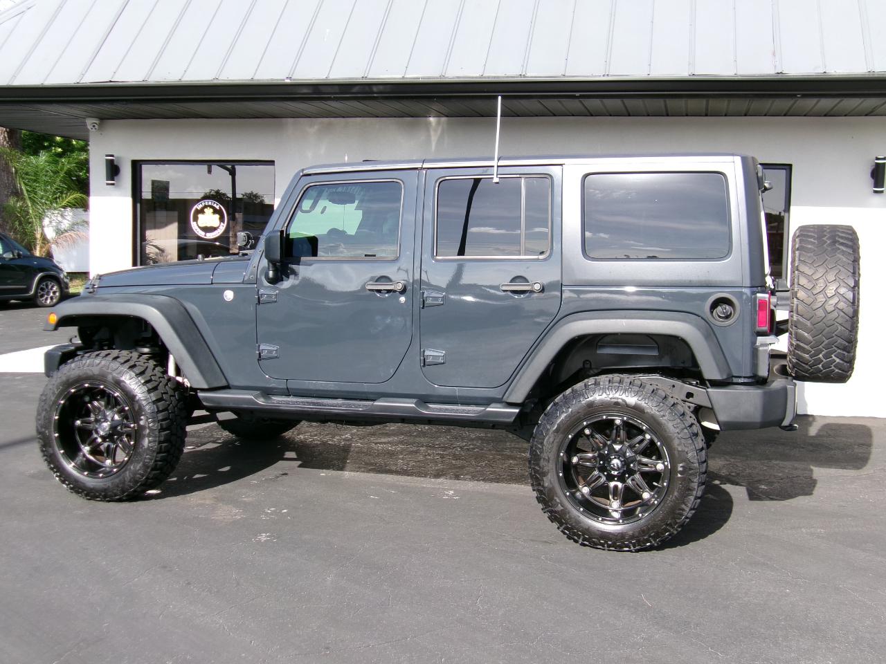 Jeep Wrangler Unlimited Sport 4WD 2017
