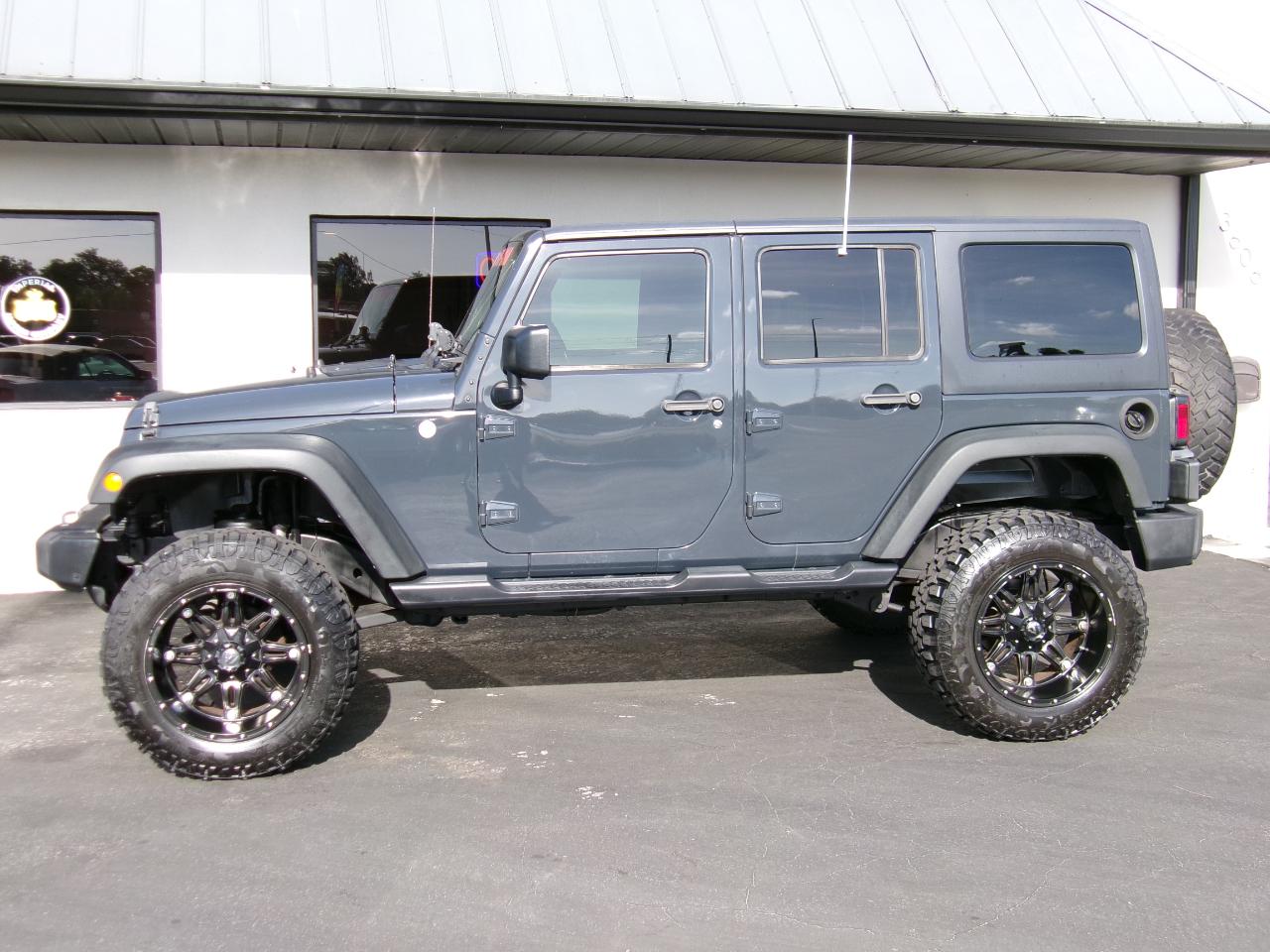 Jeep Wrangler Unlimited Sport 4WD 2017