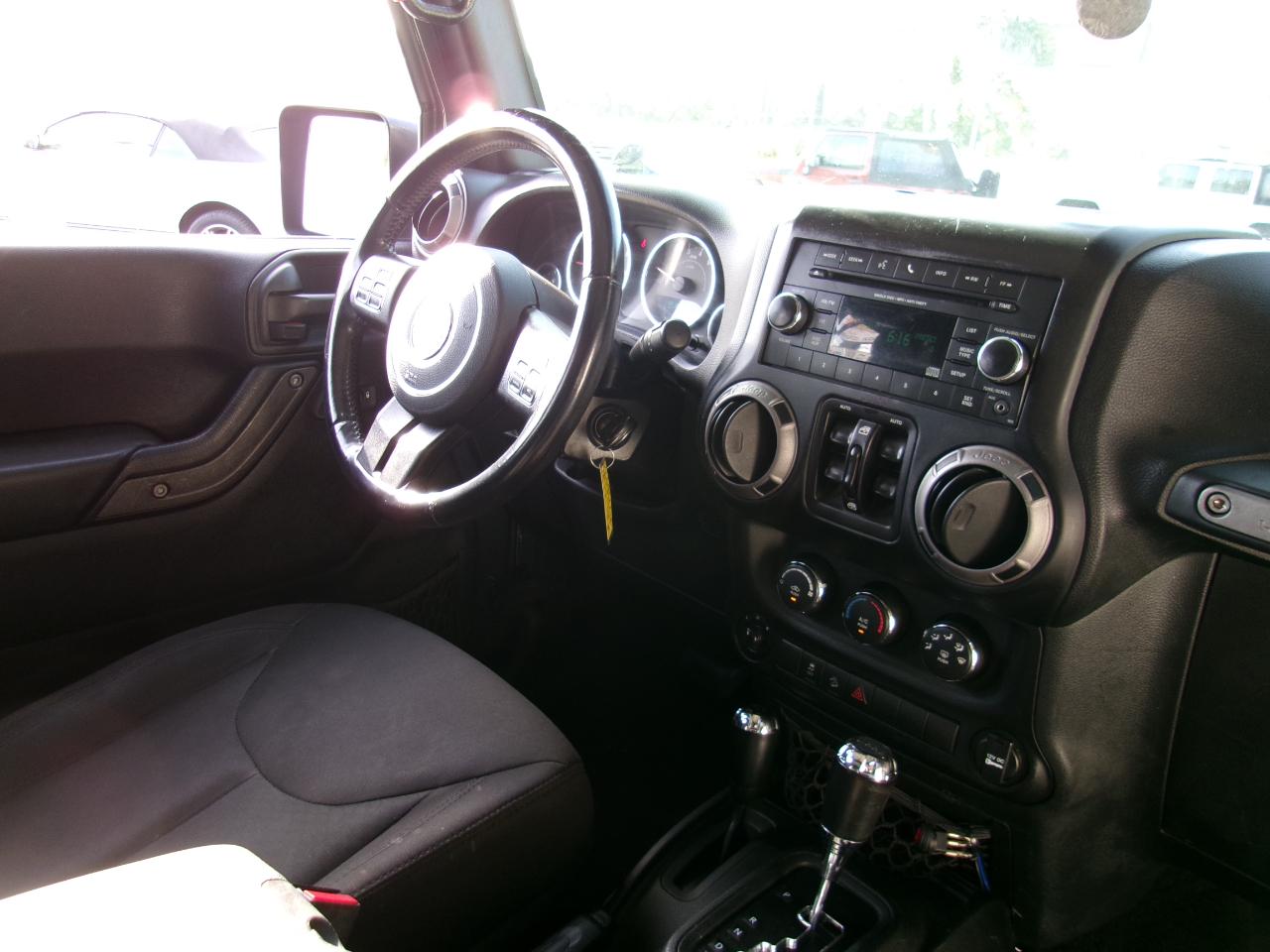 Jeep Wrangler Unlimited Sport 4WD 2017