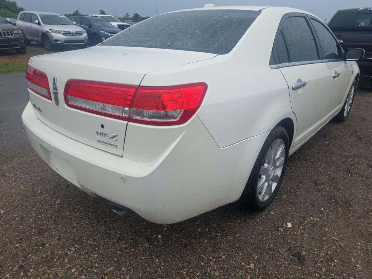 Lincoln MKZ Hybrid Sedan 2012